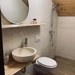 Smještaj na farmi Tourist Farm Strle With Great Local Food Cerknica