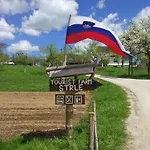 Tourist Farm Strle With Great Local Food Smještaj na farmi Cerknica