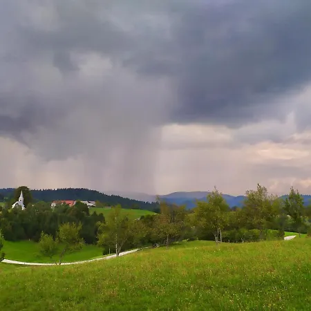 Tourist Farm Strle With Great Local Food * Cerknica