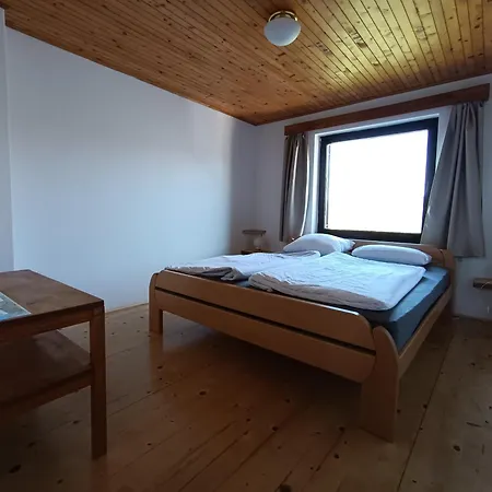 Tourist Farm Strle With Great Local Food