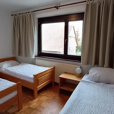 Bauernhof Tourist Farm Strle With Great Local Food *