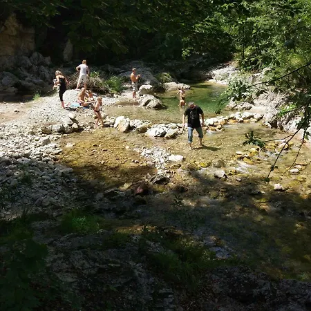 Tourist Farm Strle With Great Local Food