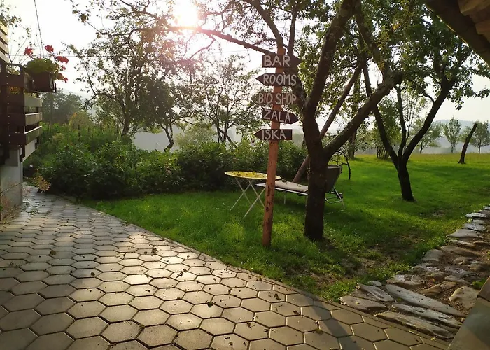 Tourist Farm Strle With Great Local Food * צרקניצה