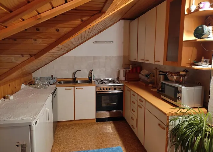 Tourist Farm Strle With Great Local Food