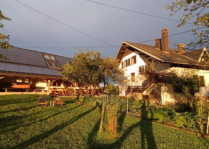 Tourist Farm Strle With Great Local Food Smještaj na farmi Cerknica