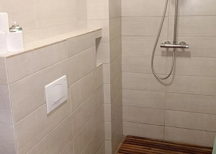 Tourist Farm Strle With Great Local Food