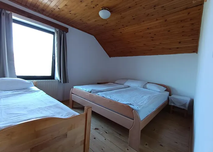 בית חווה Tourist Farm Strle With Great Local Food